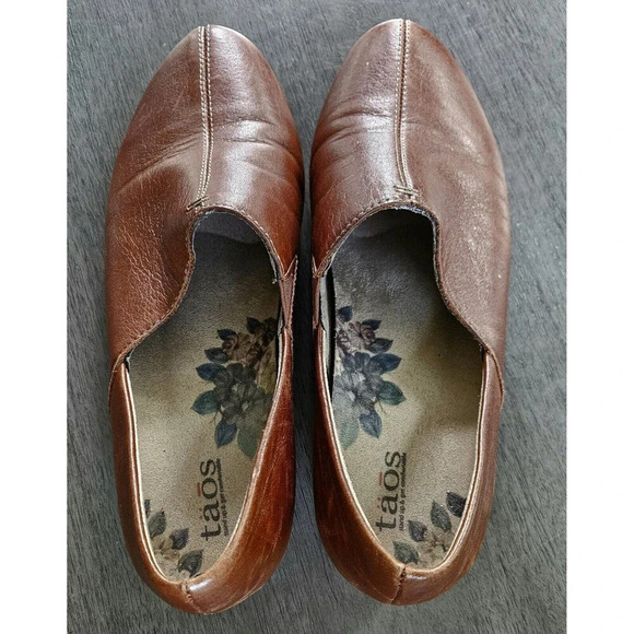 Taos Scheme Brown Leather Flats Loafers Size 8 Lagenlook Minimalistic Distressed - Picture 9 of 11